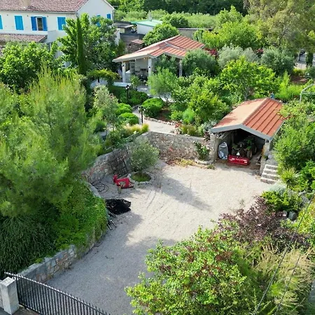 Vila Kosta *